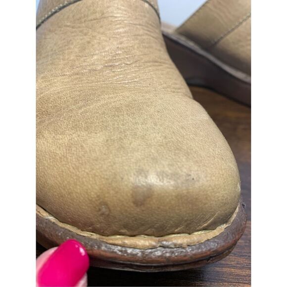 Born Shoes W2634 Genuine Leather Wedge Closed Toe Slip-On Clog Shoes Size 9 - Picture 2 of 11